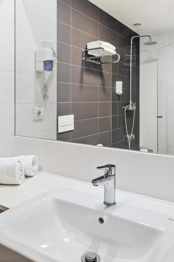 Barcelona 3* Viladecáns